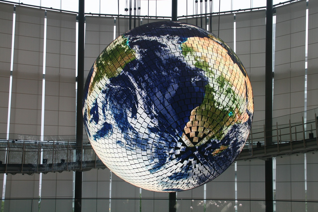最新款水族箱展示，探索未来水族生态的革命性进展