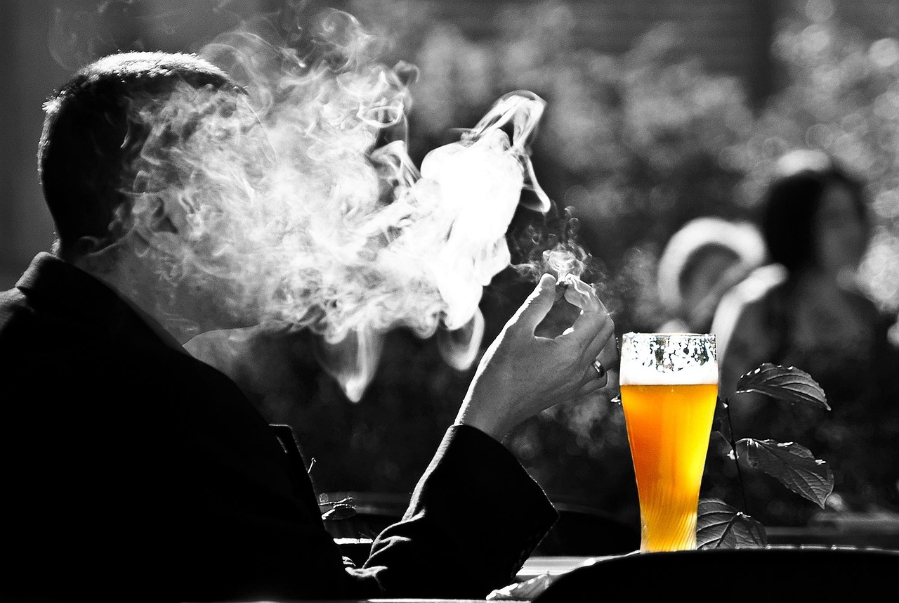 最新流行趋势，男生黑色头像头像——个性表达与时尚选择