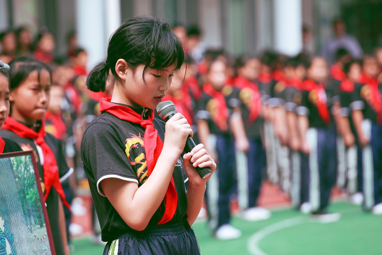 孩子参加钢琴比赛如何挑选合适穿着，服装指南与技巧分享