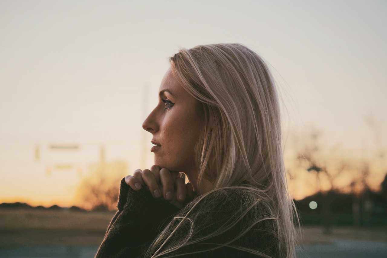 探索女性内心的独白与情感世界，寂寞女人电影的深度解析